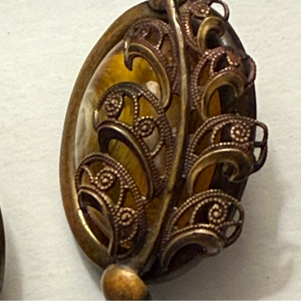 5 for $25!! RARE Vintage Art Nouveau Smoke Dangle Earrings. - Picture 5 of 8